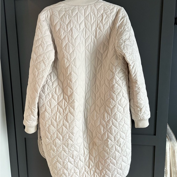 Isle Jacobsen Quilted Jacket - Picture 3 of 3